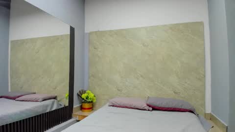 Sarah online show from 12.03.25