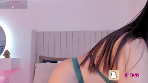 Sarah Bonneth online show from 10.05.25