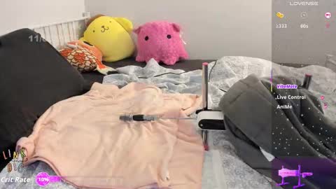 Snapshot of sarah_e_xx chatting on 11.07.25 Sarah online show from 11.07.25