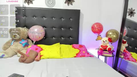 sarah_lowee online show from 02.22.26