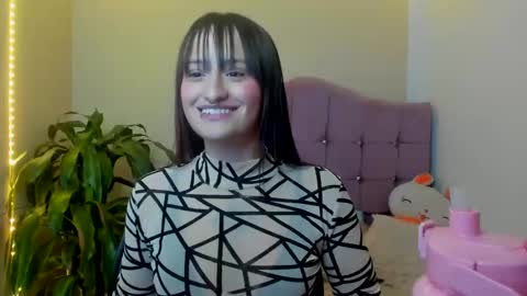 Sarah Ramirez online show from 12.16.24