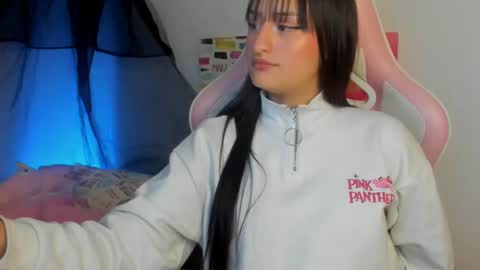 Sarah Ramirez online show from 12.27.24