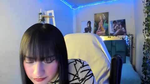 Sarah Ramirez online show from 01.21.25
