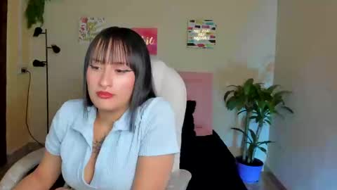 Sarah Ramirez online show from 02.25.25