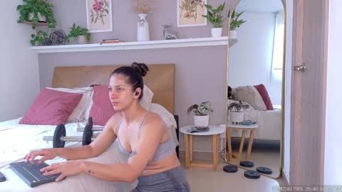 sarah_rayy online show from 04.15.26