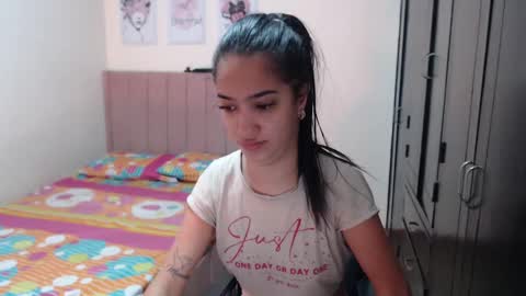 Snapshot of sarah_stone15 chatting on 01.26.25 Sarah online show from 01.26.25