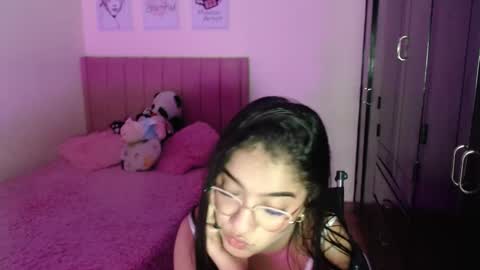 Snapshot of sarah_stone15 chatting on 02.13.25 Sarah online show from 02.13.25