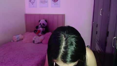 Snapshot of sarah_stone15 chatting on 02.13.25 Sarah online show from 02.13.25