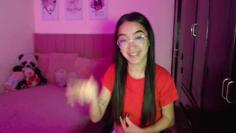 Snapshot of sarah_stone15 chatting on 02.19.25 Sarah online show from 02.19.25