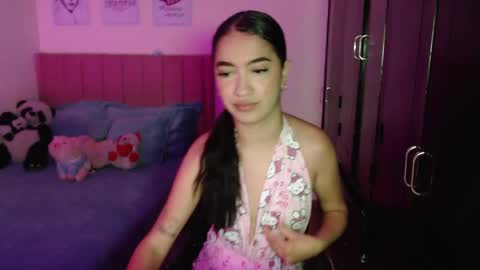 Snapshot of sarah_stone15 chatting on 02.24.25 Sarah online show from 02.24.25