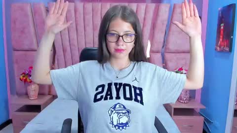 Snapshot of sarah_sweett_ chatting on 02.28.25 Sarah online show from 02.28.25