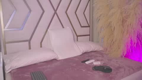 Sarah online show from 03.25.26