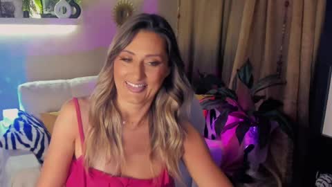 Divine Sarah NONUDE model online show from 05.18.26