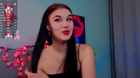 Sarah  online show from 10.27.25