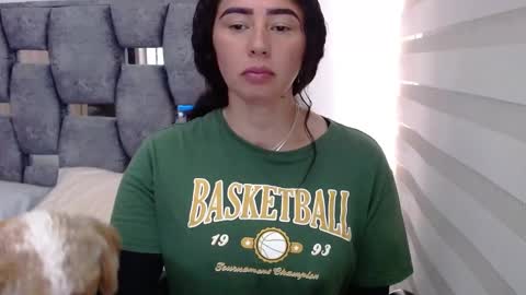 Snapshot of sarahott_1 chatting on 12.31.24 Lia online show from 12.31.24