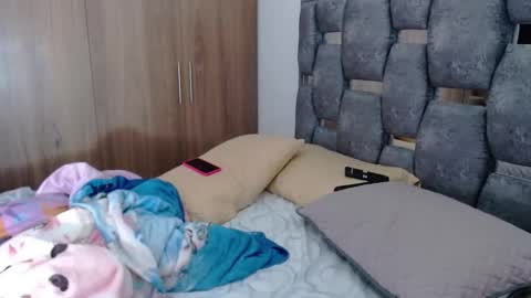 Snapshot of sarahott_1 chatting on 01.29.25 Lia online show from 01.29.25