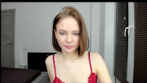Snapshot of sarahphyllis chatting on 12.27.24 sarahphyllis online show from 12.27.24