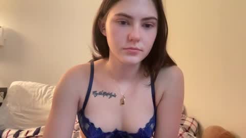 Snapshot of sarahxaoliver1 chatting on 12.09.24 SarahxOliver online show from 12.09.24