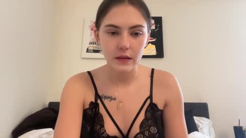 Snapshot of sarahxaoliver1 chatting on 02.24.25 SarahxOliver online show from 02.24.25
