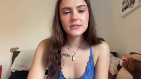 Snapshot of sarahxaoliver1 chatting on 09.23.25 SarahxOliver online show from 09.23.25