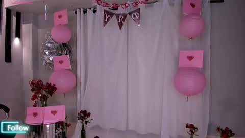 Snapshot of sarahyates chatting on 02.14.26 Sarah independent model online show from 02.14.26