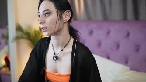  Sarai  online show from 02.21.26