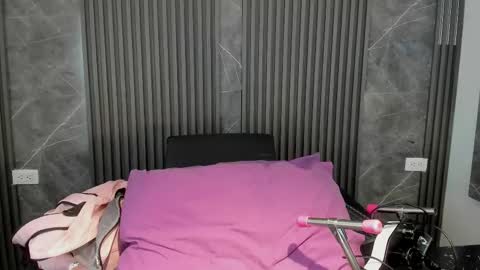 Snapshot of saraievans chatting on 02.03.26 Sarai online show from 02.03.26