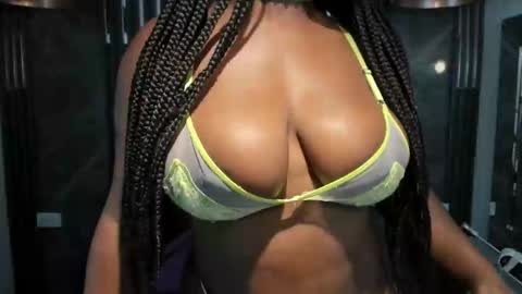 Snapshot of saraievans chatting on 02.14.26 Sarai online show from 02.14.26