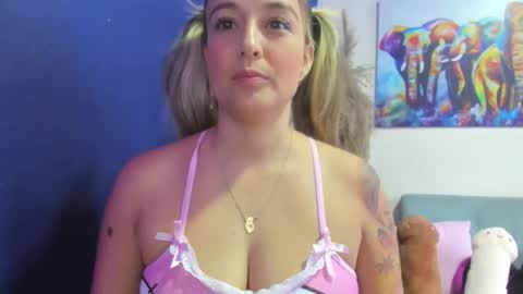 Sara Ledouxx online show from 11.12.25