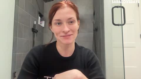 Snapshot of saraloverays chatting on 12.28.24 Back from Vacay Follow for more here online show from 12.28.24
