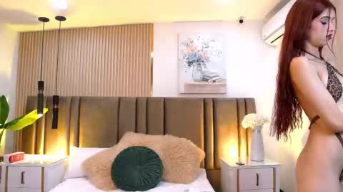 Snapshot of saralugo chatting on 02.14.26 Sara Lugo online show from 02.14.26