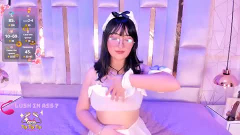 Snapshot of saramartini2 chatting on 02.19.25 sara online show from 02.19.25