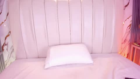 Sara   online show from 04.11.26