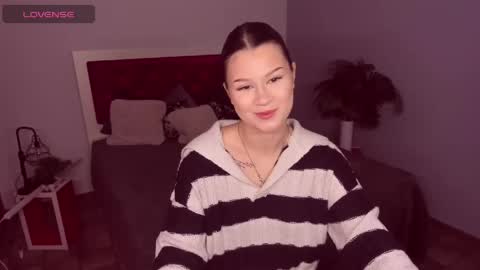 SaraVivid online show from 05.11.26