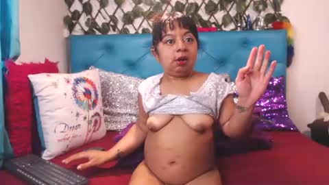 Sara Wills online show from 02.27.26