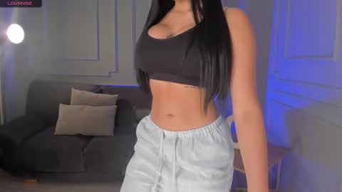 Sara Winstone online show from 02.23.25