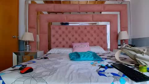 Sara Rivera online show from 03.31.26