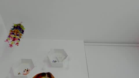 Saray  online show from 09.26.25