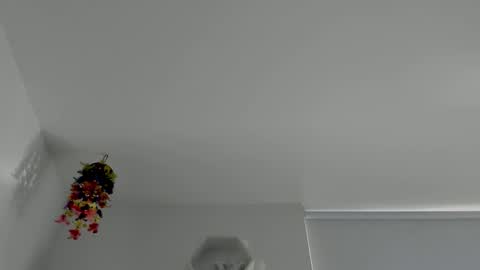 Saray  online show from 09.29.25