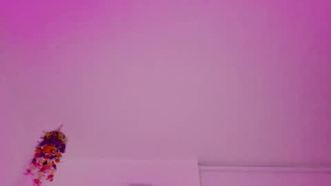 Saray  online show from 10.01.25