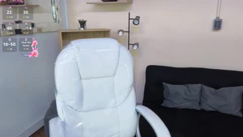  Saray  Say hi in the chat online show from 11.03.25