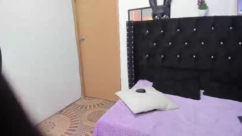 Snapshot of saraymoorex_ chatting on 01.17.25 Saray online show from 01.17.25