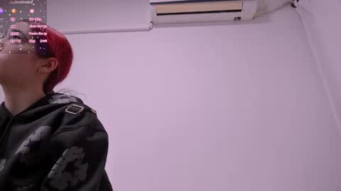 Baby Saren online show from 10.27.25