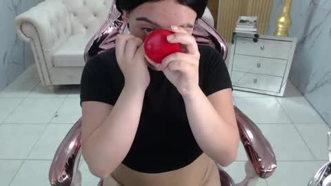 Snapshot of sarita_09_s chatting on 02.26.26 Sara online show from 02.26.26