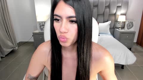 Snapshot of sarita_evanss chatting on 12.15.24 Saritaaa online show from 12.15.24