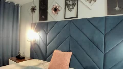 Sara  online show from 02.18.25