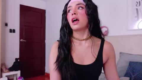 Sara online show from 12.21.25