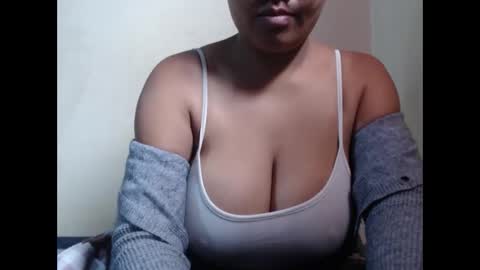 saronette online show from 11.24.25