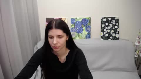 Snapshot of sarra_rich chatting on 01.15.25 Rich online show from 01.15.25