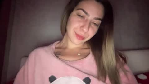 Sarrah online show from 11.26.25